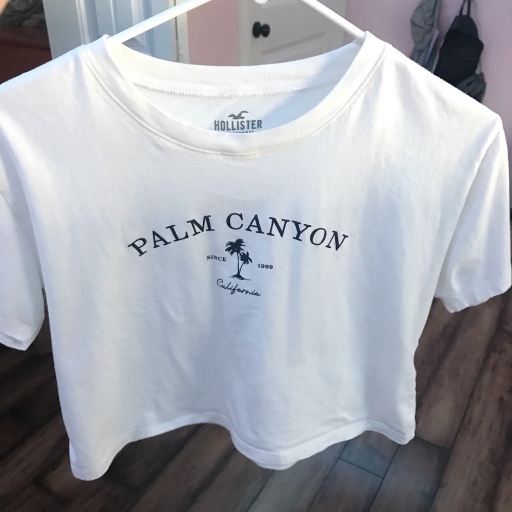 Crop white Hollister shirt